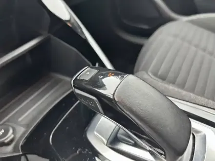 Photo 13 Peugeot 208  Electrique 50 kWh 136ch