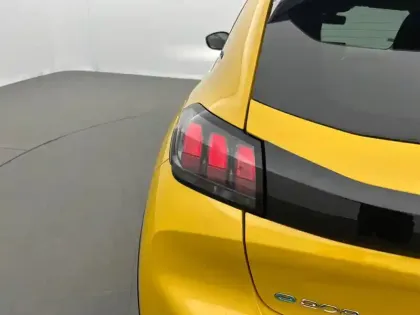 Photo 16 Peugeot 208  Electrique 50 kWh 136ch