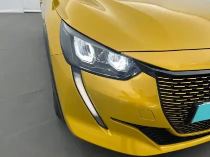 Photo 15 Peugeot 208  Electrique 50 kWh 136ch