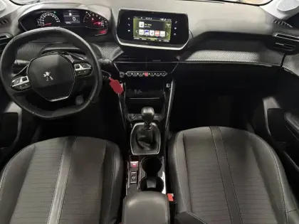 Photo 54 Peugeot 208  PureTech 100 S&S BVM6