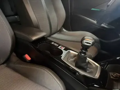 Photo 36 Peugeot 208  PureTech 100 S&S BVM6