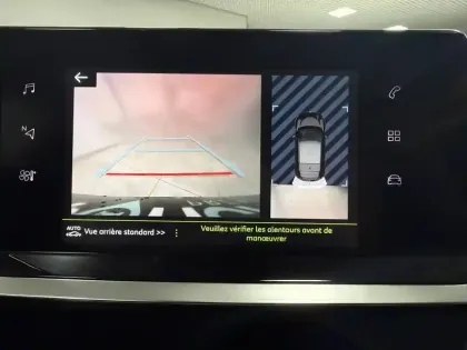 Photo 56 Peugeot 208  PureTech 100 S&S BVM6