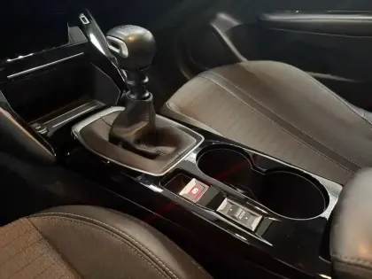 Photo 72 Peugeot 208  PureTech 100 S&S BVM6