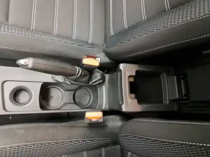 Photo 35 Dacia Duster  ECO-G 100 4x2