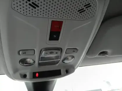 Photo 38 Peugeot 208 Gén. II Ph1 NG Roadtrip 5