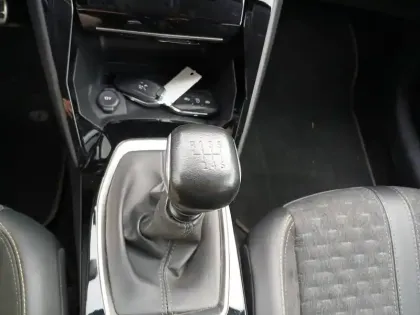 Photo 12 Peugeot 208  BlueHDi 100 S&S BVM6