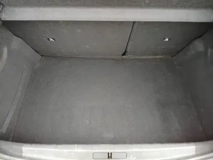 Photo 20 Peugeot 208  BlueHDi 100 S&S BVM6