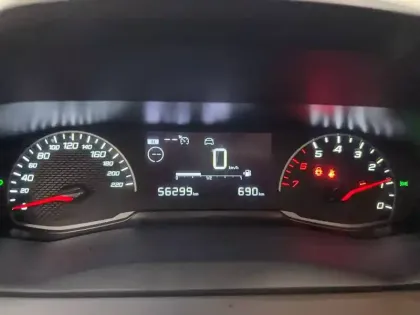 Photo 11 Peugeot 208  PURETECH 75 S&S BVM5