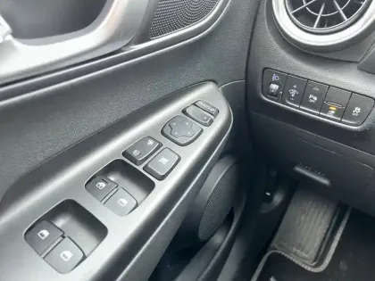 Photo 18 Hyundai Kona  Electrique 39 kWh - 136 ch