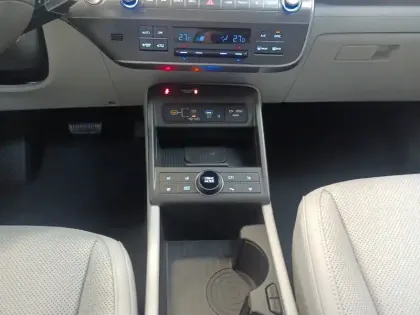 Photo 12 Hyundai Kona  Electrique 65 kWh - 217 ch