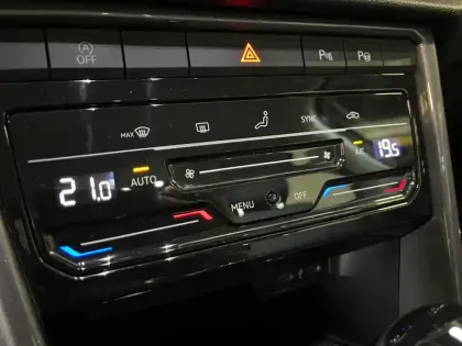 Photo 21 Volkswagen T-roc  1.5 TSI EVO 150 Start/Stop DSG7