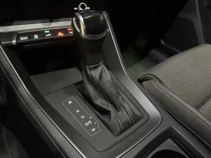 Photo 14 Audi Q3  45 TFSIe 245 ch S tronic 6