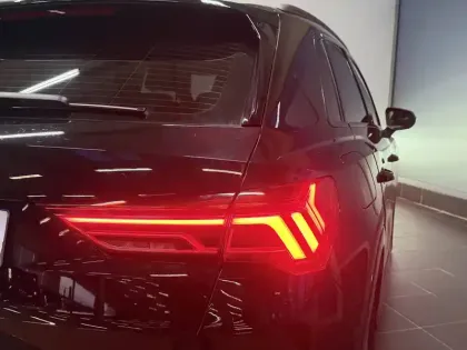 Photo 24 Audi Q3  45 TFSIe 245 ch S tronic 6