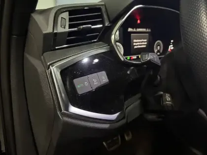 Photo 20 Audi Q3  45 TFSIe 245 ch S tronic 6