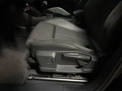 Photo 22 Audi Q3  45 TFSIe 245 ch S tronic 6