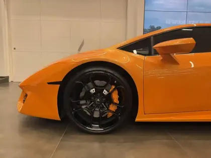 Photo 5 Lamborghini Huracan  5.2 V10 LP 580-2