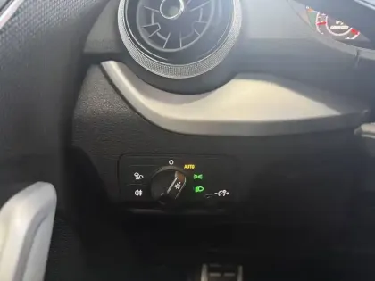 Photo 21 Audi Q2  35 TFSI 150 BVM6