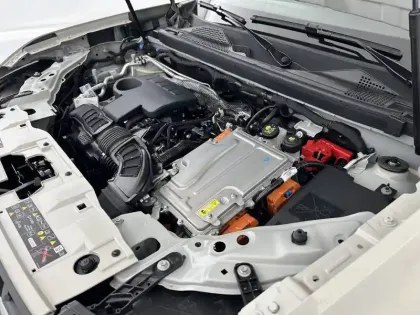 Photo 21 Dacia Duster  Hybrid 140