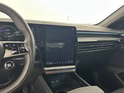 Photo 11 Renault Austral  E-Tech hybrid 200