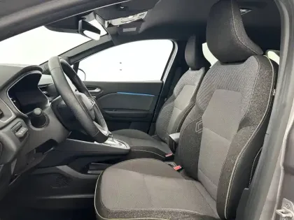 Photo 38 Renault Symbioz  E-Tech full hybrid 145