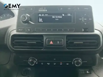 Photo 13 Peugeot Partner  FOURGON STANDARD 650 KG BLUEHDI 75 BVM5