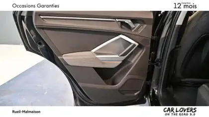 Photo 16 Audi Q3  35 TFSI 150 ch S tronic 7