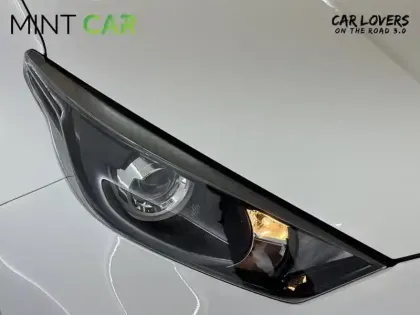 Photo 26 Toyota Yaris  Hybride 116h