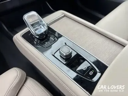 Photo 12 Volvo Xc90  T8 AWD Hybride Rechargeable 455 ch Geartronic 8 7pl