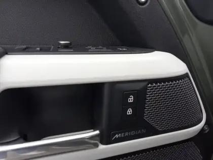 Photo 111 Land rover Defender  110 D240 BVA8