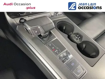 Photo 12 Audi A6 Gén. V (C8) Ph1 Avus 5