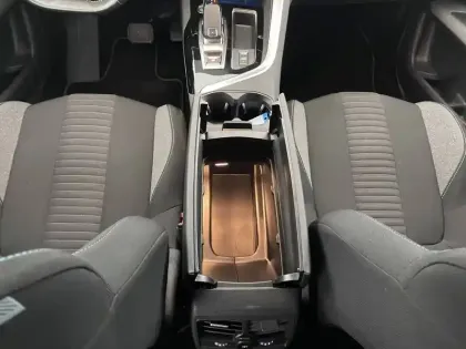 Photo 24 Peugeot 3008  BlueHDi 130ch S&S EAT8