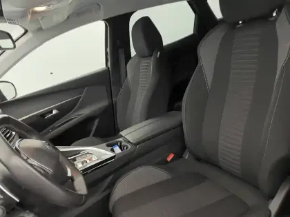 Photo 13 Peugeot 3008  BlueHDi 130ch S&S EAT8