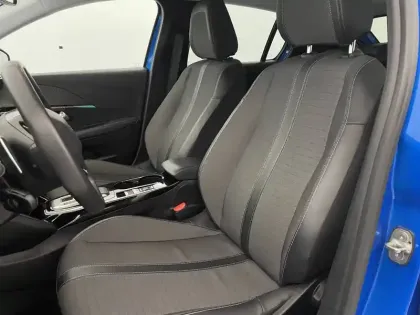 Photo 45 Peugeot 208  PureTech 100 S&S EAT8