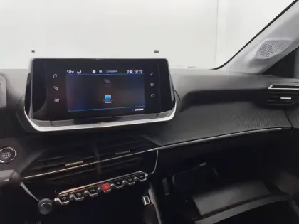 Photo 59 Peugeot 208  PureTech 100 S&S EAT8