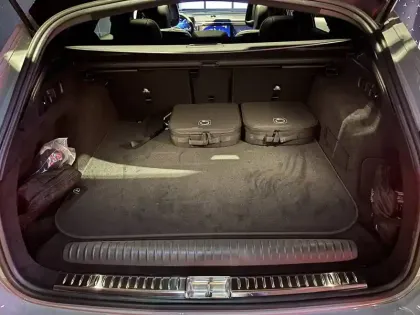 Photo 20 Mercedes Classe E  Break 300 de Hybrid EQ 9G-Tronic