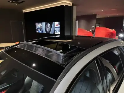 Photo 14 Mercedes Classe E  Break 300 de Hybrid EQ 9G-Tronic