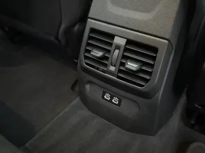 Photo 40 BMW Serie 1 120d 163 ch DKG7