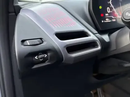 Photo 76 BMW Serie 1 120d 163 ch DKG7