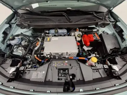 Photo 20 Renault 4 Renault  E-Tech Electrique 150 ch autonomie confort