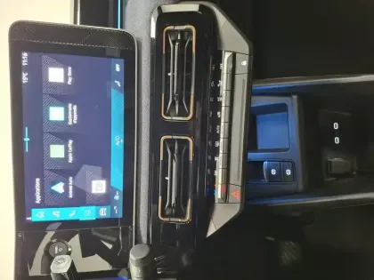 Photo 17 Renault 4 Renault  E-Tech Electrique 150 ch autonomie confort