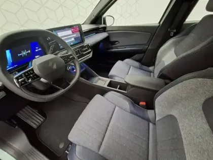 Photo 40 Renault 4 Renault  E-Tech Electrique 150 ch autonomie confort