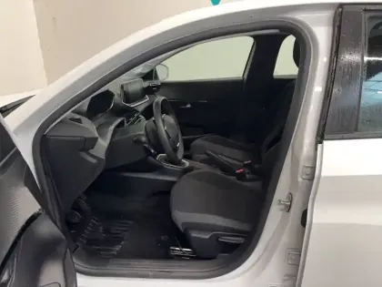 Photo 44 Peugeot 208  PURETECH 75 S&S BVM5