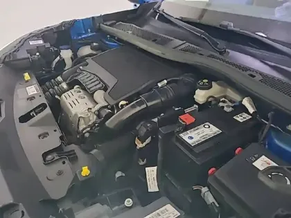 Photo 14 Peugeot 2008  PureTech 100 S&S BVM6