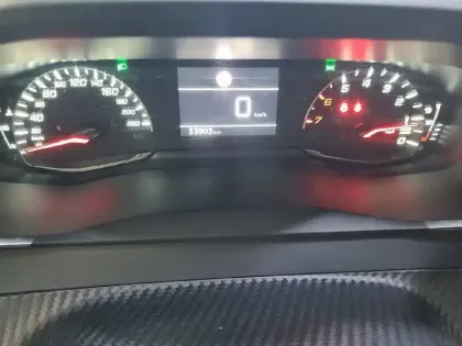 Photo 9 Peugeot 2008  PureTech 100 S&S BVM6