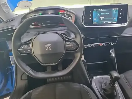 Photo 7 Peugeot 2008  PureTech 100 S&S BVM6