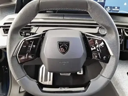 Photo 8 Peugeot 3008  Hybrid 136 e-DCS6