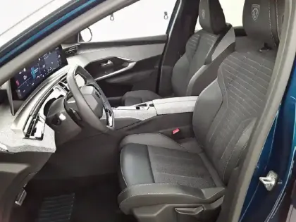 Photo 28 Peugeot 3008  Hybrid 136 e-DCS6