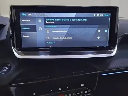 Photo 43 Peugeot 2008  Hybrid 145 e-DCS6