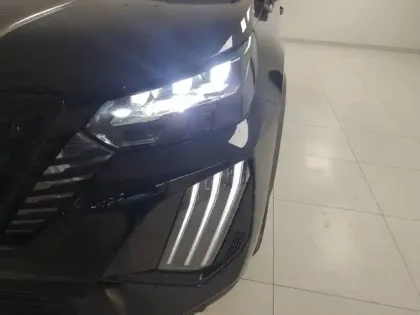 Photo 22 Peugeot 2008  Hybrid 145 e-DCS6