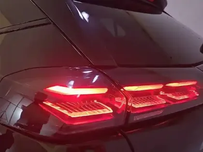 Photo 39 Peugeot 2008  Hybrid 145 e-DCS6